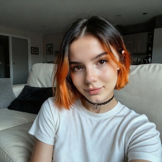 Chloe - AI Girlfriend Bot: Your Companion for Casual Chats